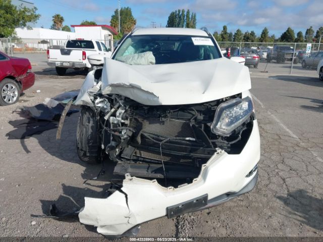 KNMAT2MT8GP730686 Nissan Rogue Sl