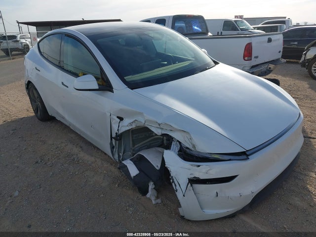 2026 TESLA MODEL Y 7SAYGDEE2TA385254 Photo 0