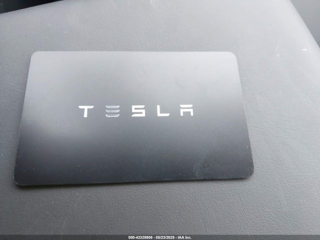 2026 TESLA MODEL Y 7SAYGDEE2TA385254 Photo 10