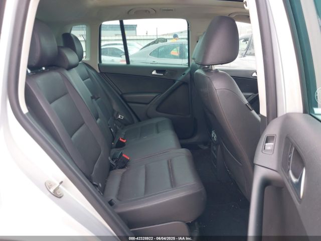 WVGSV7AX1HW510439 Volkswagen Tiguan 2.0t Wolfsburg Edition