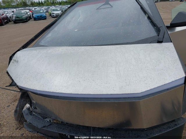 2025 TESLA CYBERTRUCK 7G2CEHED4SA069152 Photo 9