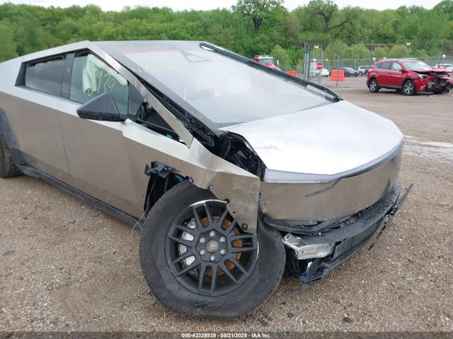 2025 TESLA CYBERTRUCK 7G2CEHED4SA069152 Photo 5