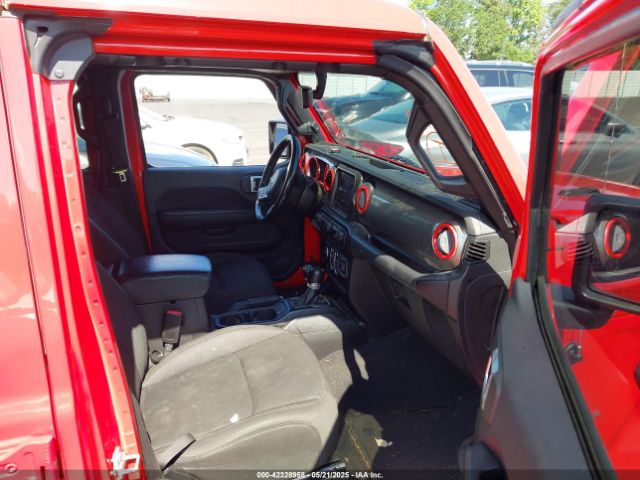 1C4HJXEN8MW622359 Jeep Wrangler Unlimited Sahara