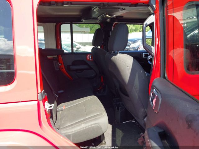 1C4HJXEN8MW622359 Jeep Wrangler Unlimited Sahara