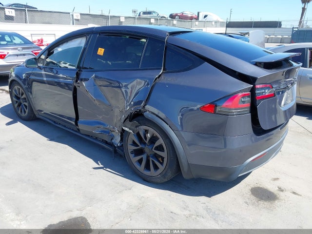 2021 TESLA MODEL X 5YJXCBE57MF327492 Photo 2