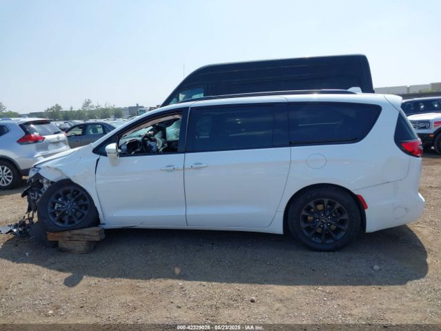 2C4RC1FG7MR605587 Chrysler Pacifica