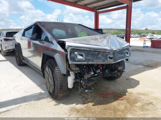 2025 TESLA CYBERTRUCK 7G2CEHEE0SA059937