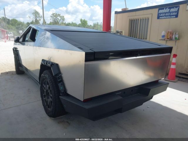 2025 TESLA CYBERTRUCK 7G2CEHEE0SA059937 Photo 2