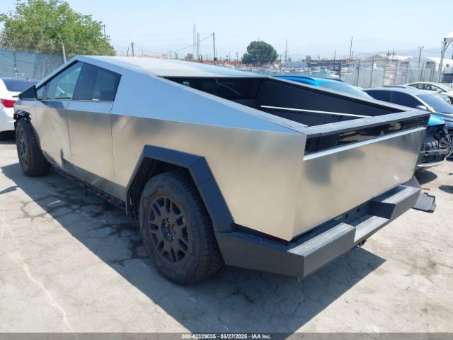 2024 TESLA CYBERTRUCK 7G2CEHED1RA034143 Photo 2