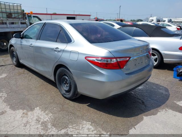 4T1BF1FK0FU927289 Toyota CAMRY LE