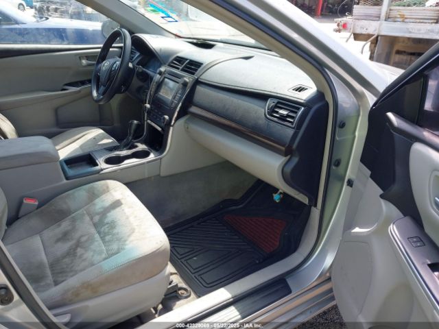 4T1BF1FK0FU927289 Toyota CAMRY LE