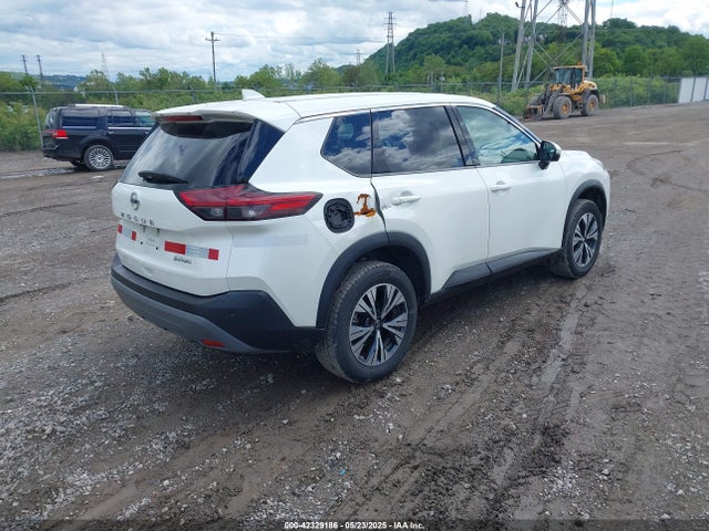 5N1AT3BB6MC814584 Nissan Rogue Sv Intelligent Awd