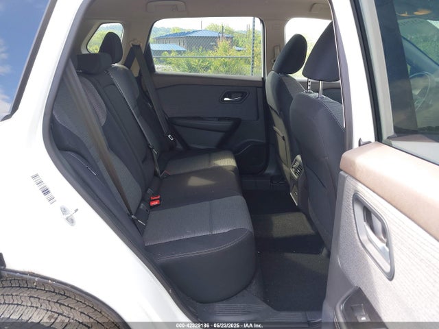 5N1AT3BB6MC814584 Nissan Rogue Sv Intelligent Awd