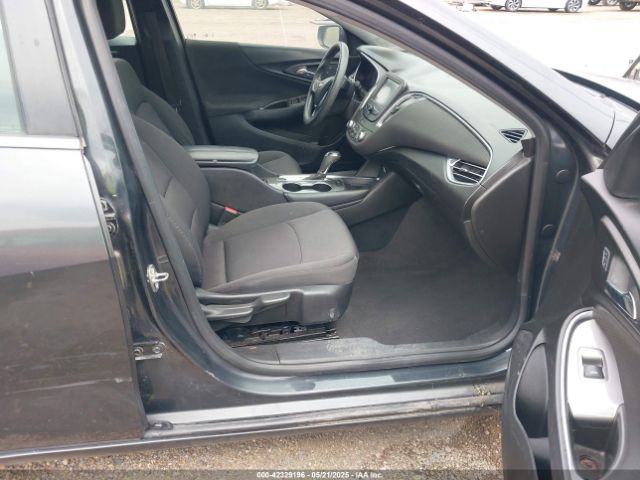 1G1ZD5ST4JF134775 Chevrolet MALIBU LT