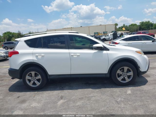 JTMWFREV5FD057765 Toyota Rav4 Xle