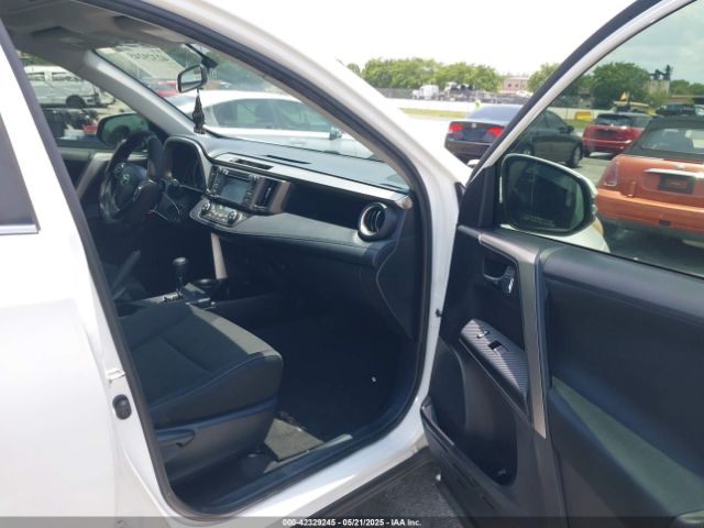 JTMWFREV5FD057765 Toyota Rav4 Xle