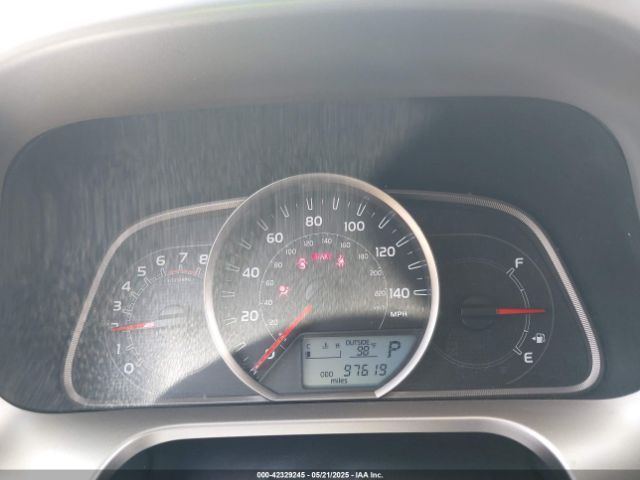 JTMWFREV5FD057765 Toyota Rav4 Xle