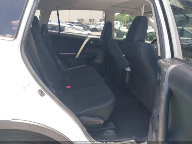 JTMWFREV5FD057765 Toyota Rav4 Xle