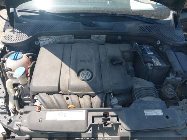 2013 VOLKSWAGEN BEETLE 3VWHX7AT3DM603962 Photo 9