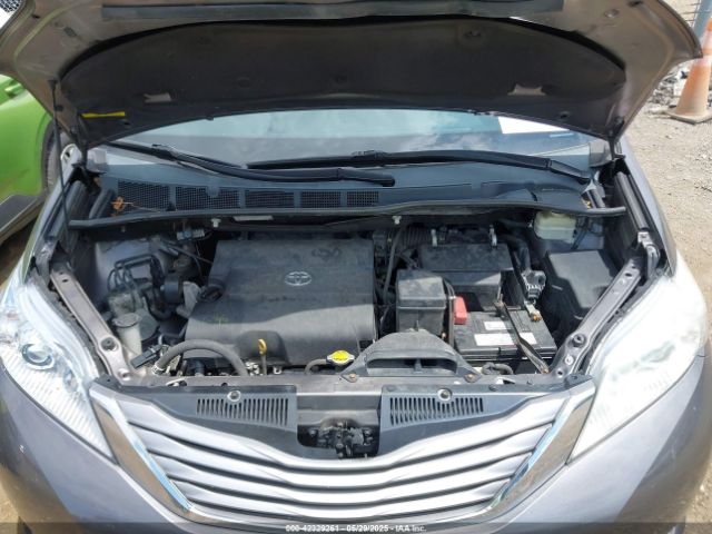 5TDYK3DC8GS701735 Toyota Sienna Xle 8 Passenger