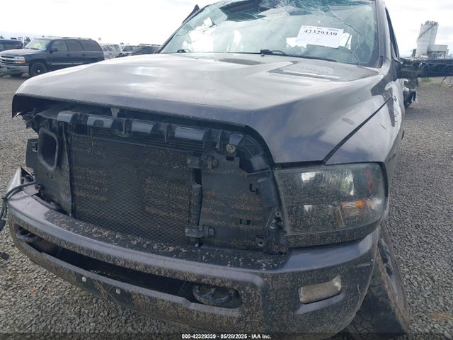 3C6UR5DL4HG763940 RAM 2500