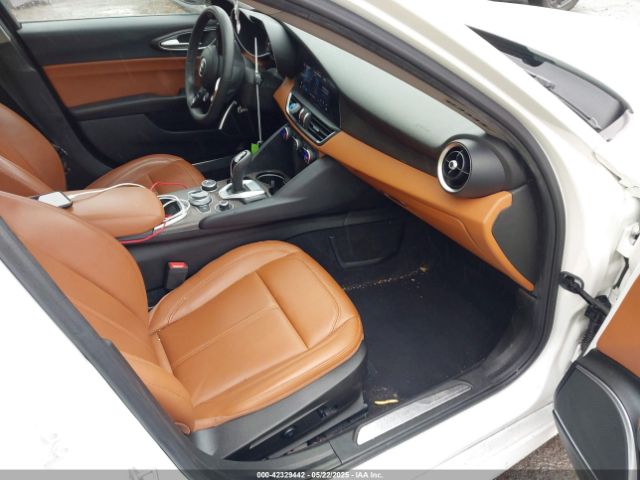 2021 ALFA ROMEO GIULIA ZARFAMBN9M7640461 Photo 4