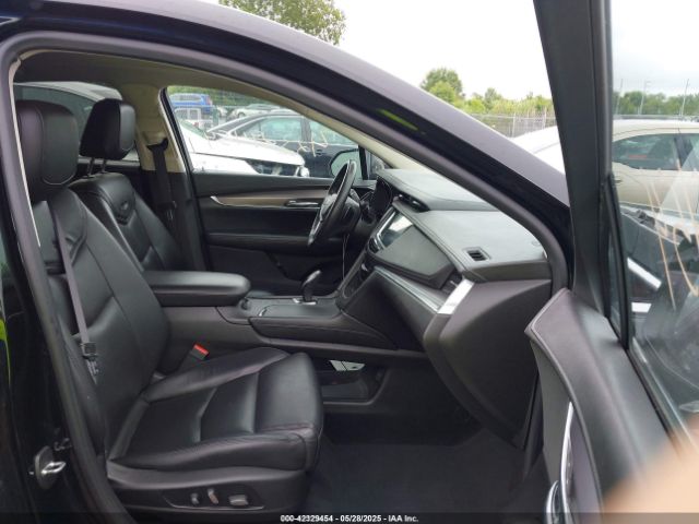 2017 CADILLAC XT5 1GYKNDRS9HZ149675 Photo 4