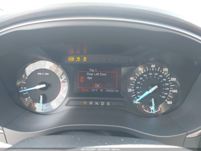 3FA6P0HDXHR130429 Ford FUSION SE