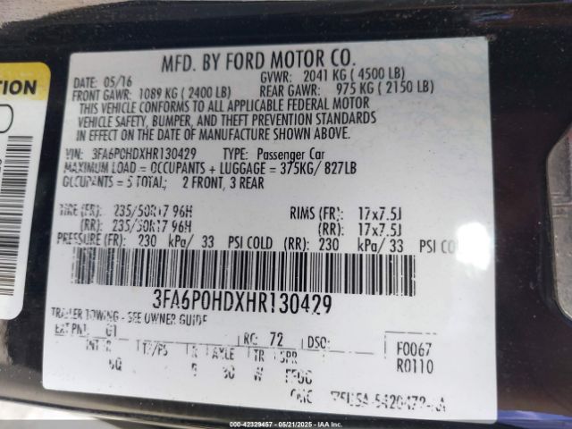 3FA6P0HDXHR130429 Ford FUSION SE
