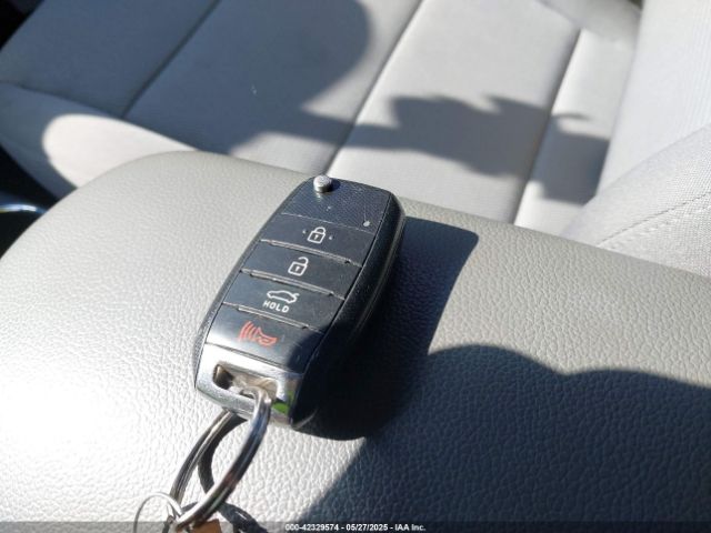 3KPFK4A70JE269440 KIA FORTE LX
