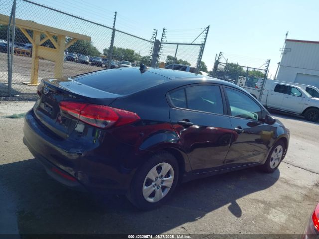 3KPFK4A70JE269440 KIA FORTE LX