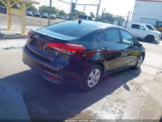3KPFK4A70JE269440 KIA FORTE LX