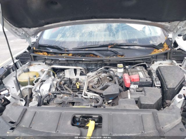 5N1AT3BA2MC818462 Nissan Rogue Sv Fwd
