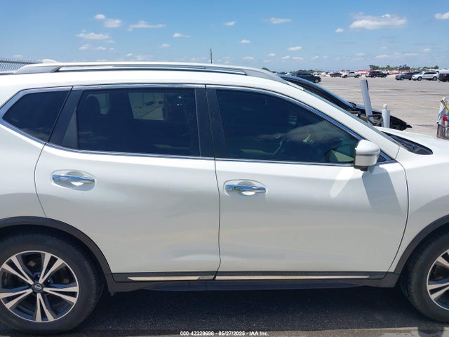 Nissan 2017 2017 5N1AT2MT2HC756768 Image 13