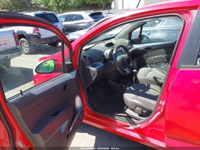Chevrolet ll0 2014 KL8CC6S99EC458914 Image 5