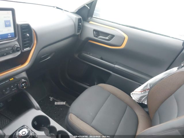 2021 FORD BRONCO SPORT 3FMCR9D95MRB36240 Photo 4