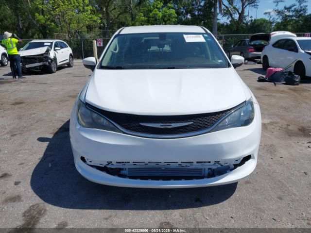 2C4RC1DG6HR831175 Chrysler Pacifica Touring