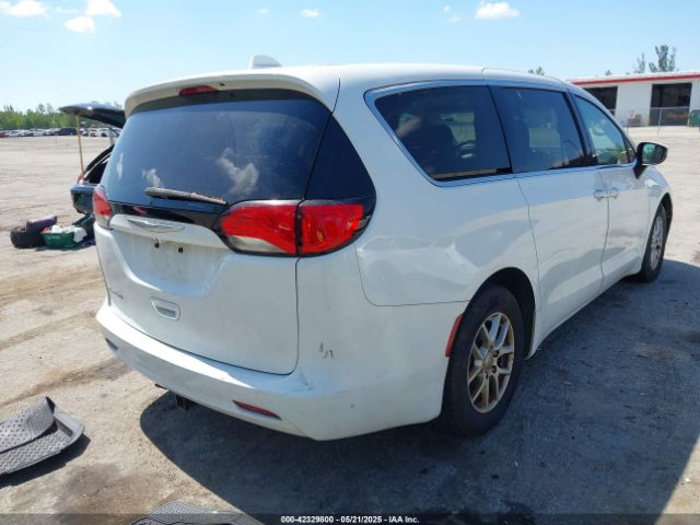 2C4RC1DG6HR831175 Chrysler Pacifica Touring