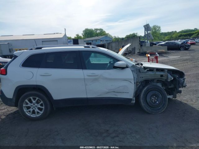 1C4PJMCB1GW156636 Jeep Cherokee Latitude
