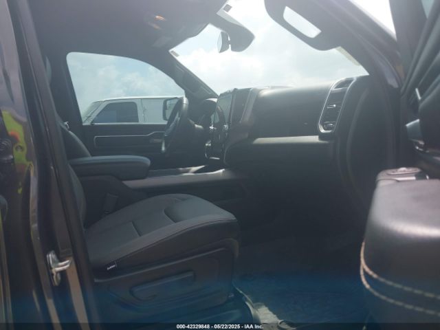 2024 RAM 1500 1C6SRFFT5RN184572 Photo 4