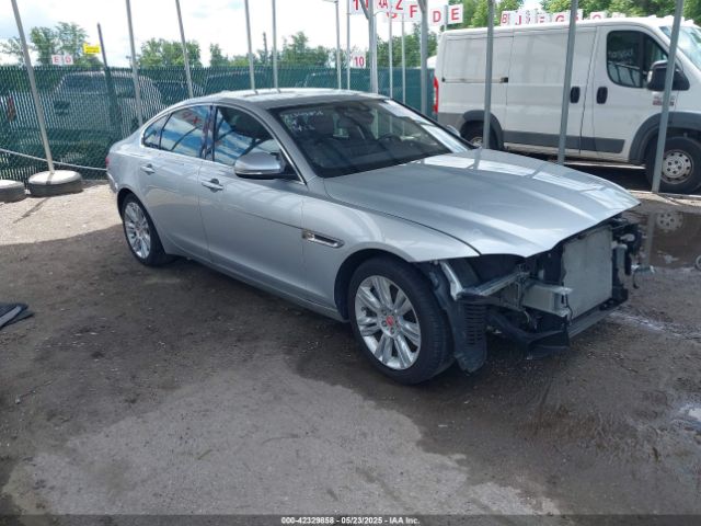 2017 JAGUAR XF SAJBJ4BV7HCY32002 Photo 0