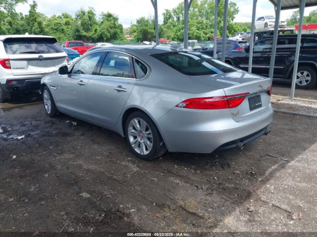 2017 JAGUAR XF SAJBJ4BV7HCY32002 Photo 2