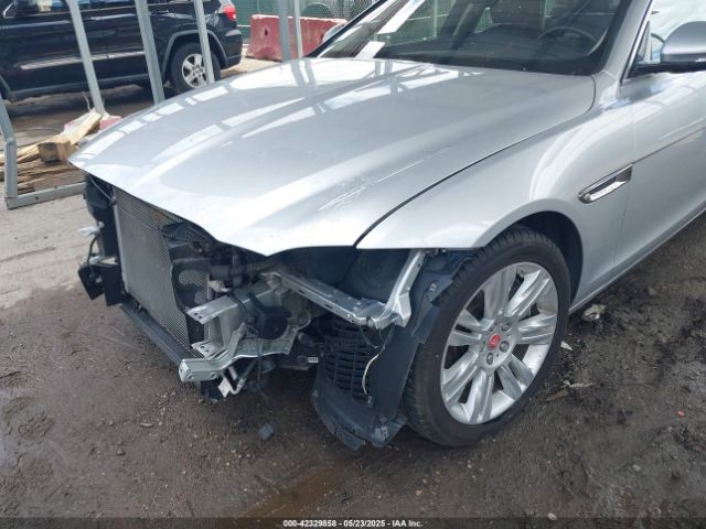 2017 JAGUAR XF SAJBJ4BV7HCY32002 Photo 5