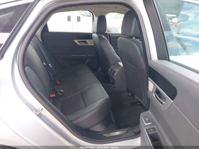 2017 JAGUAR XF SAJBJ4BV7HCY32002 Photo 7