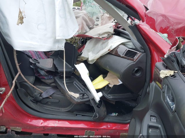 2G1WB5E36E1128669 Chevrolet lfx