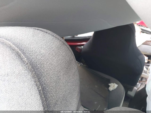 2G1WB5E36E1128669 Chevrolet lfx