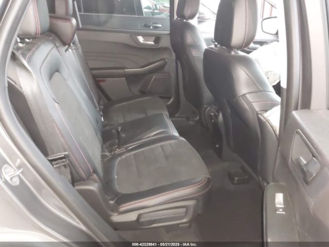 1FMCU9H99NUB98422 Ford ESCAPE SEL