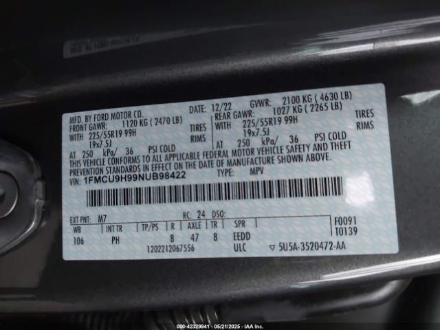 1FMCU9H99NUB98422 Ford ESCAPE SEL
