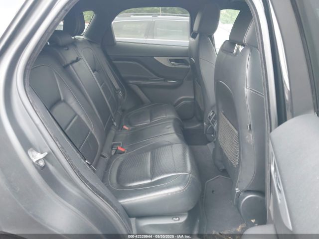 2017 JAGUAR F-PACE SADCM2BV9HA897075 Photo 7