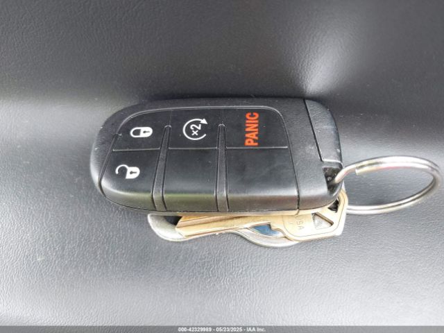 2022 JEEP RENEGADE ZACNJDB19NPN81559 Photo 10